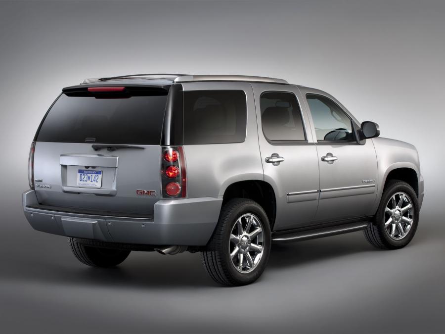  GMC Yukon Denali FlexFuel 2011 года  (фото 9 из 10)